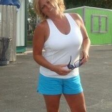 Profile Picture of Missy Bryant burnett (@lightnerm) on Pinterest