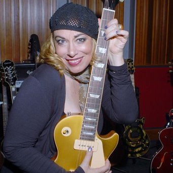 Profile Picture of Ginger Broderick (@GingerNewYork) on Twitter