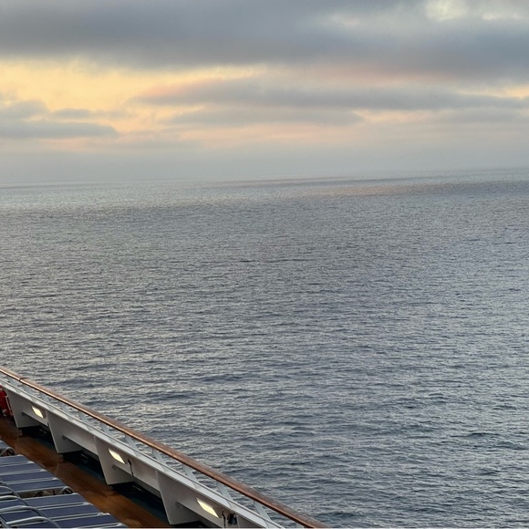 Becky Mifflin - Poshmark Profile Picture of Becky Mifflin (@2miffs) on Poshmark