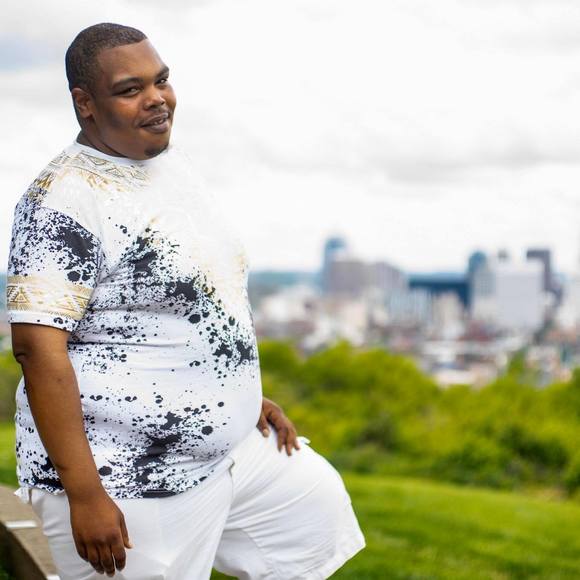 Profile Picture of Benjamin Wright (@bewiz151993) on Poshmark