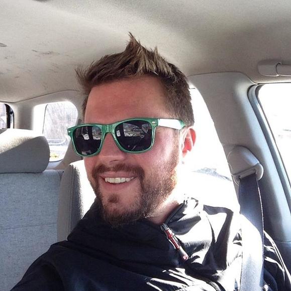Profile Picture of David Lindberg (@dakl25) on Poshmark