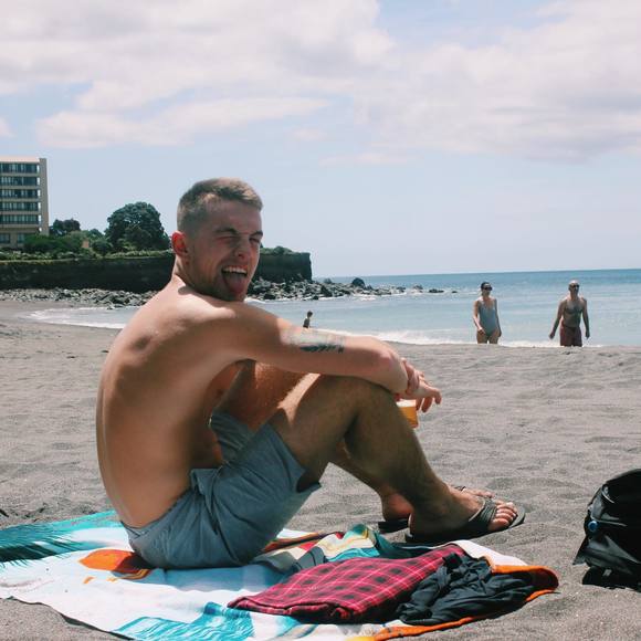 Patrick Lurgio - Poshmark Profile Picture of Patrick Lurgio (@hollypeter1) on Poshmark