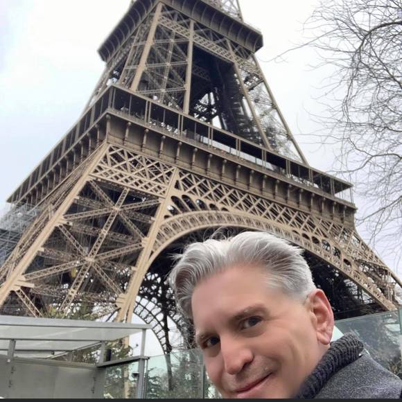 Profile Picture of Mark Coone (@markcoone) on Poshmark