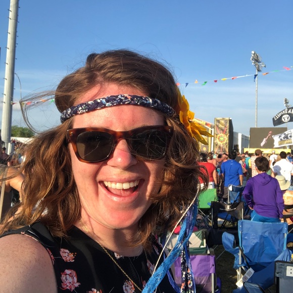 Profile Picture of Shannon Campbell (@shannoncampb657) on Poshmark