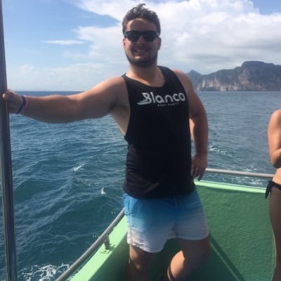 Profile Picture of Kurt Wright (@_roundhouse) on Twitter
