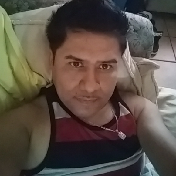 Profile Picture of Joaquin Alvarez (@sellhome) on Poshmark