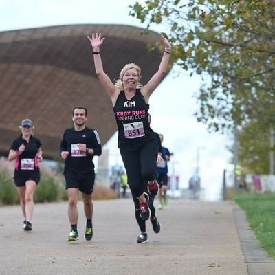 Profile Picture of Kim Louise Tobin (@kimltobin) on Twitter