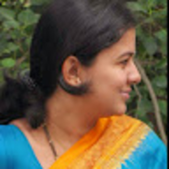 Profile Picture of Rashmi Kulkarni (@thisisrashmi) on Poshmark
