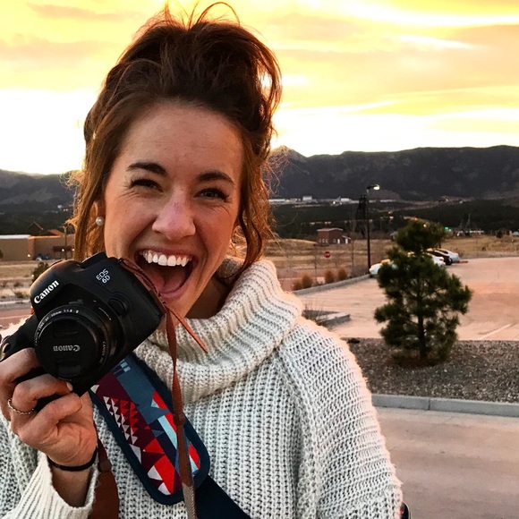 Profile Picture of Angie Afman (@angiejoy07) on Poshmark