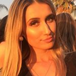 Profile Picture of A M Y ✨ (@amycheckley) on Instagram