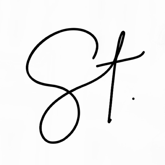 Profile Picture of Stasi Tasini (@stasitasini) on Poshmark