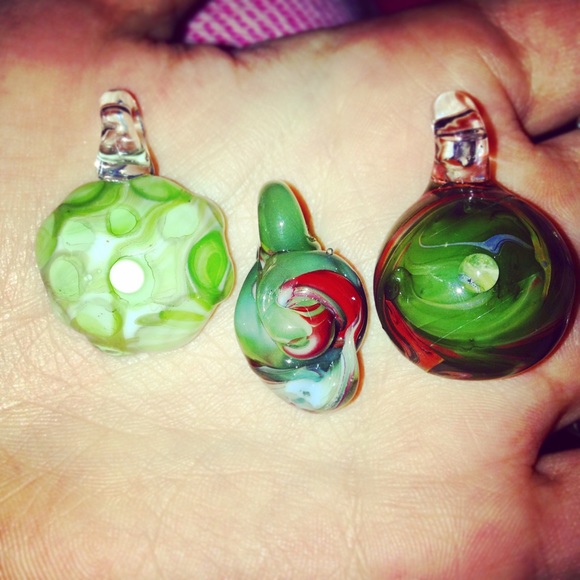 Profile Picture of Victoria Ivanov (@victoriaivanov) on Poshmark