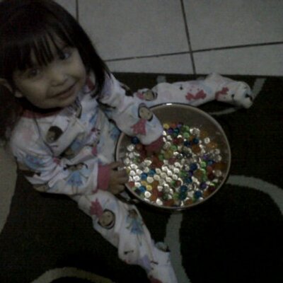 Profile Picture of Ofelia Aguirre (@ofeyzoe) on Twitter