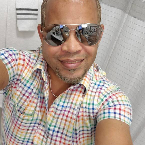 Profile Picture of Marcell Correa (@marcellcorrea) on Poshmark