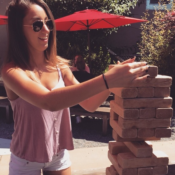 Profile Picture of Alyssa Archuleta (@alyssaa_1026) on Poshmark