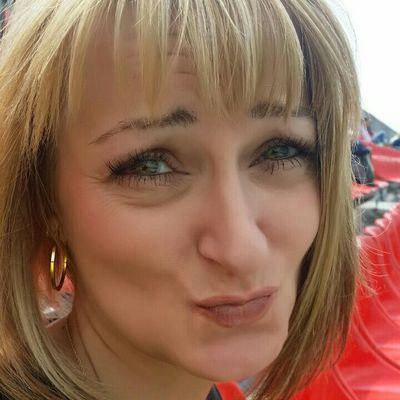 Profile Picture of Lisa Chivers (@chivers_lisa) on Twitter