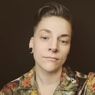 Profile Picture of Alaina Alberts (@androgynous_barber) on Instagram
