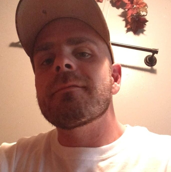 Profile Picture of Tyler Devoe (@tydaguy91) on Poshmark
