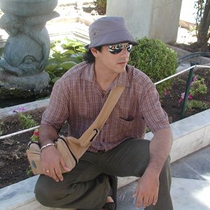 Profile Picture of George Axas (@georgeaxa) on Myspace