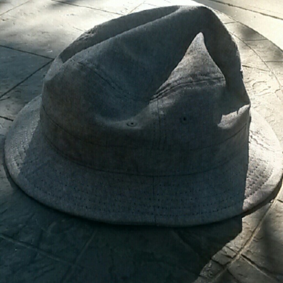 Profile Picture of Lois Scott (@crickett24) on Poshmark