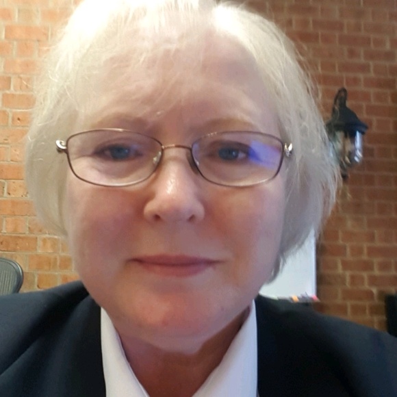 Profile Picture of Deborah Benoit (@debibenoit) on Poshmark