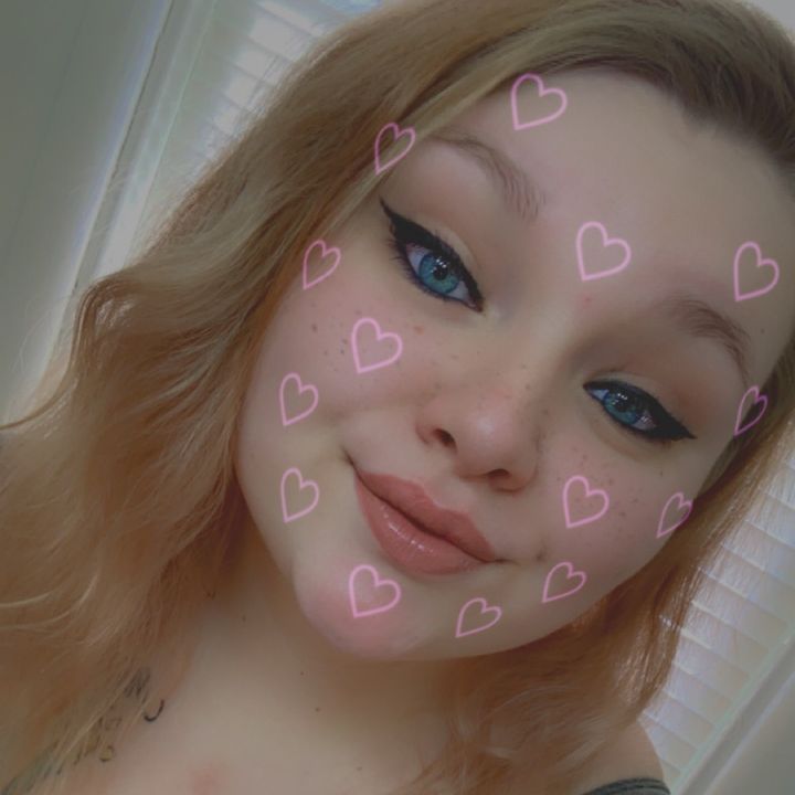 Profile Picture of Jasmine Wolf (@@jasminewolf8) on Tiktok