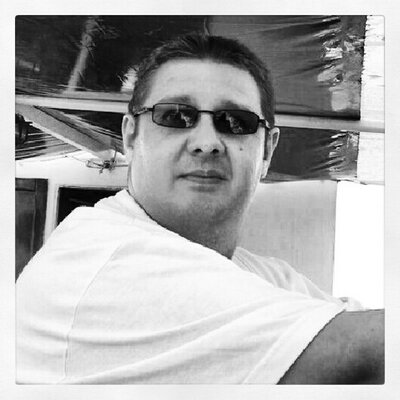 Profile Picture of Mark Lumley (@1bigcuddlybear) on Twitter