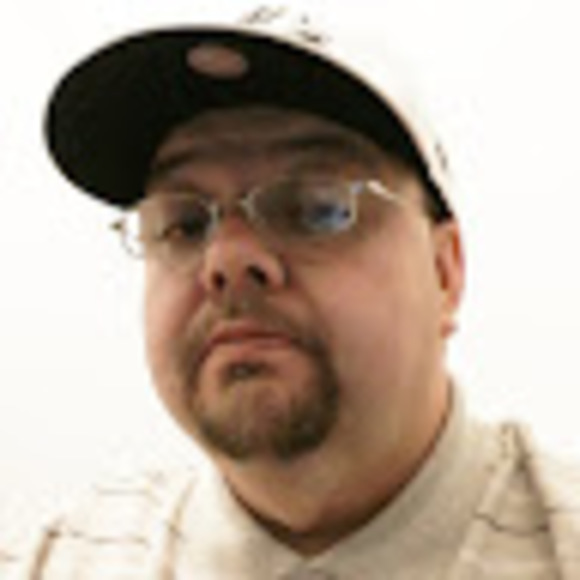 Profile Picture of Christopher Lee (@budwinvon1) on Poshmark