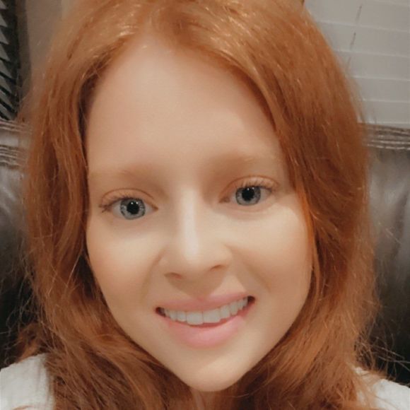 Profile Picture of Chelsea Klevan (@chelseaklevan) on Poshmark