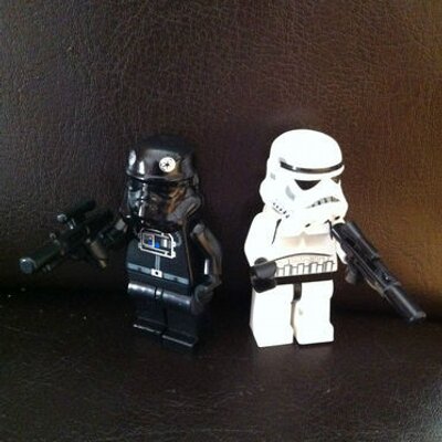 Profile Picture of Dan Needs Bricks (@DanNeedsBricks) on Twitter