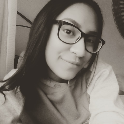 Profile Picture of Hillary McLaughlin (@UnaHillaryMas) on Twitter