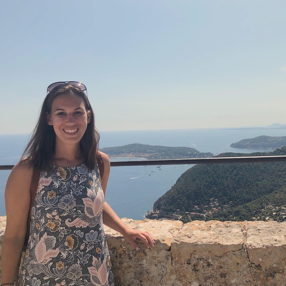 Profile Picture of Adrienne Bodolay (@abodes8) on Poshmark