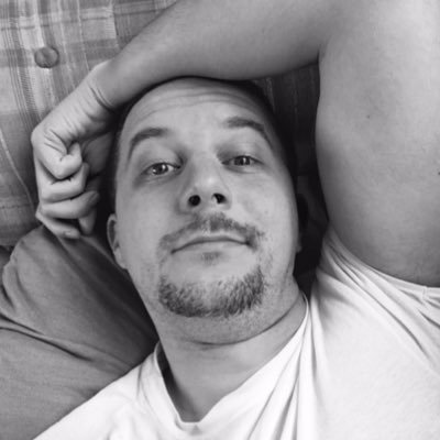 Profile Picture of Jonathan Revis (@JRevisPhoto) on Twitter