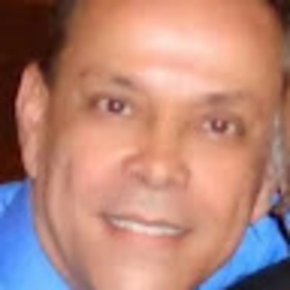 Profile Picture of Virgil Lisboa (@virgillisboa) on Poshmark