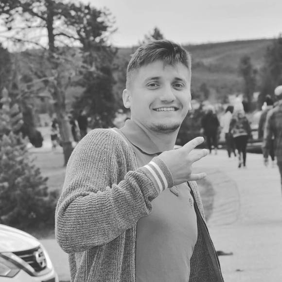 Profile Picture of Dumitru Cebotari (@dimon1993) on Poshmark