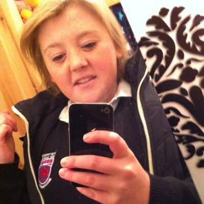 Chloe Bartlett - Twitter Profile Picture of Chloe Bartlett (@chloebartlett19) on Twitter