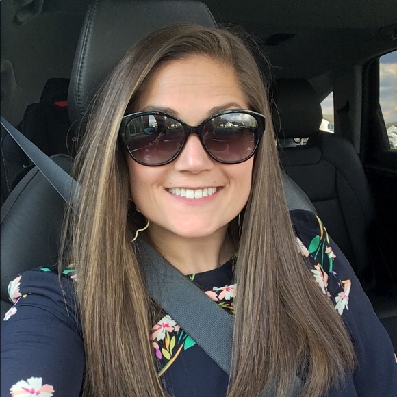 Profile Picture of Meg Hinkle (@cartersmom1010) on Poshmark