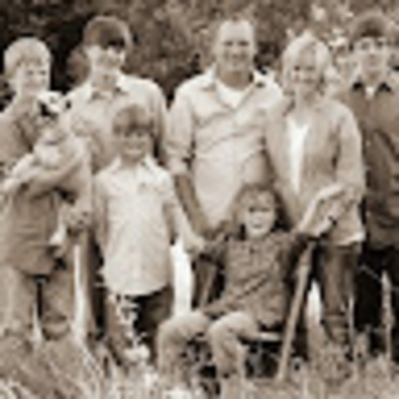 Profile Picture of Doug Taylor (@doug22taylor) on Poshmark