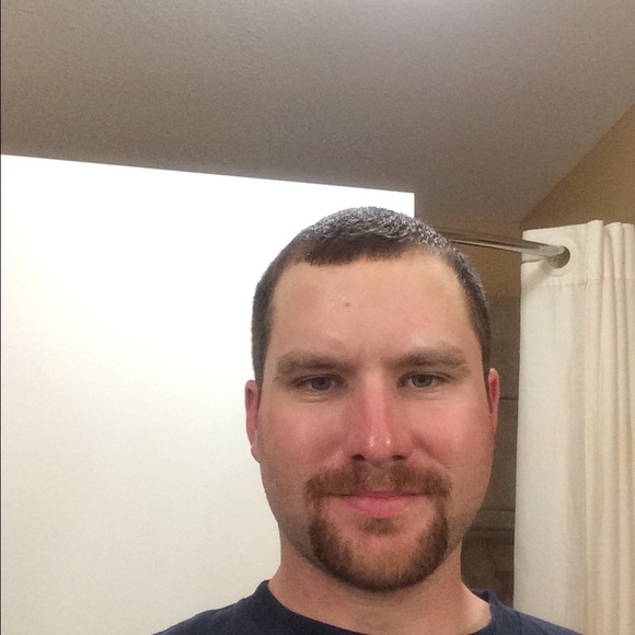 Profile Picture of Ethan Lucas (@elucas0528) on Poshmark