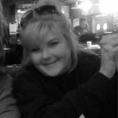 Profile Picture of Tracy Chenault (@TracyTracylyn37) on Twitter
