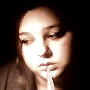 Anna Hays - Myspace Profile Picture of Anna Hays (@bannana_giggles_17) on Myspace