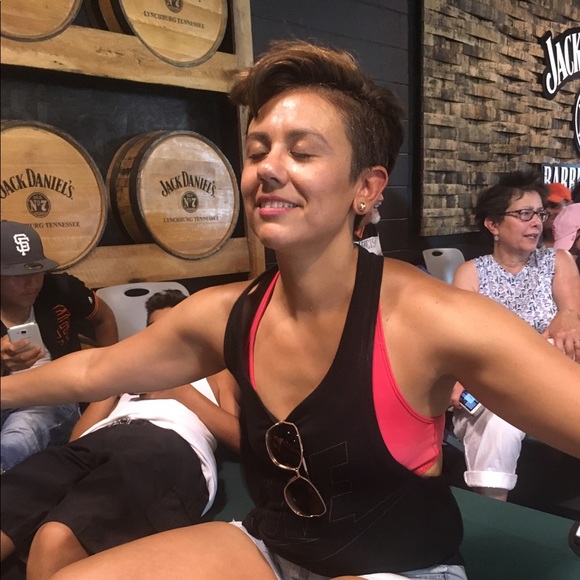 Profile Picture of Chavez Chavez (@cchavezh) on Poshmark