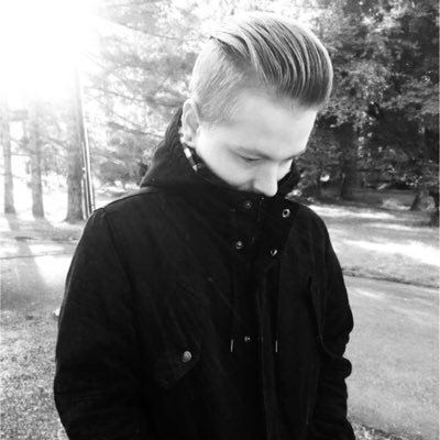 J̴̜́a̴̲͐c̴͇̽ọ̵͝b̶̞͠ ̶̪͘È̵̩s̴̘͐s̸̝̒ë̴̱r̷͙̂ - Twitter Profile Picture of J̴̜́a̴̲͐c̴͇̽ọ̵͝b̶̞͠ ̶̪͘È̵̩s̴̘͐s̸̝̒ë̴̱r̷͙̂ (@JacobInTown) on Twitter