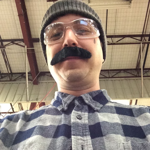 Profile Picture of Matthew Rogers (@mrogers187) on Poshmark