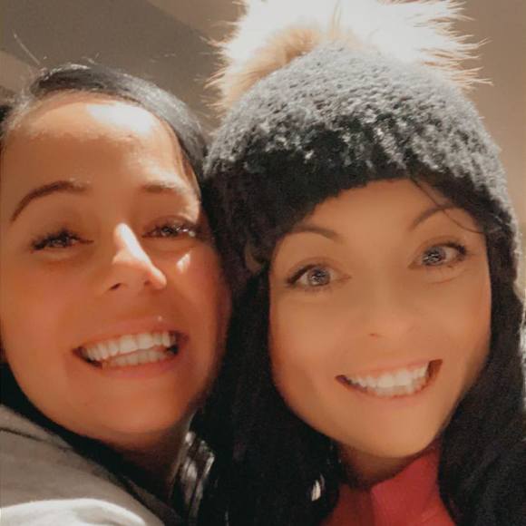 Profile Picture of Emilie Barrette (@emiliebarrette) on Poshmark