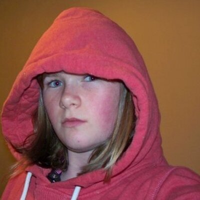 Profile Picture of Molly Barrett (@mollybarrett123) on Twitter