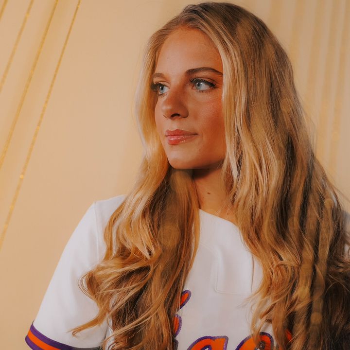 Profile Picture of Alex Brown (@alexx_brown25) on Tiktok