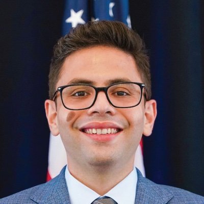 Profile Picture of Francisco Parés Alicea (@prsechacienda) on Twitter