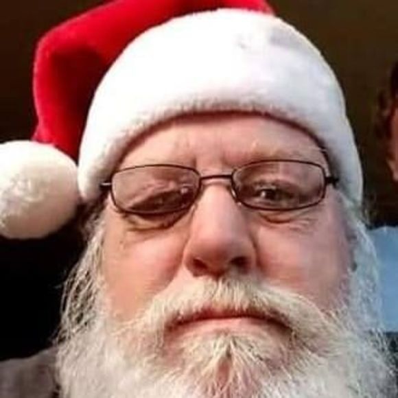 Profile Picture of John Gilbert (@johngilbert262) on Poshmark