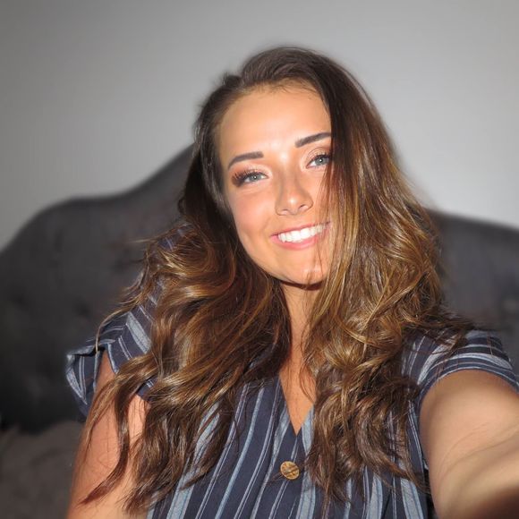 Profile Picture of Micah beth Brasher (@m_brasher) on Poshmark